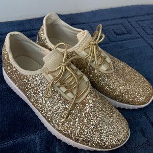 Gold glitter shoes